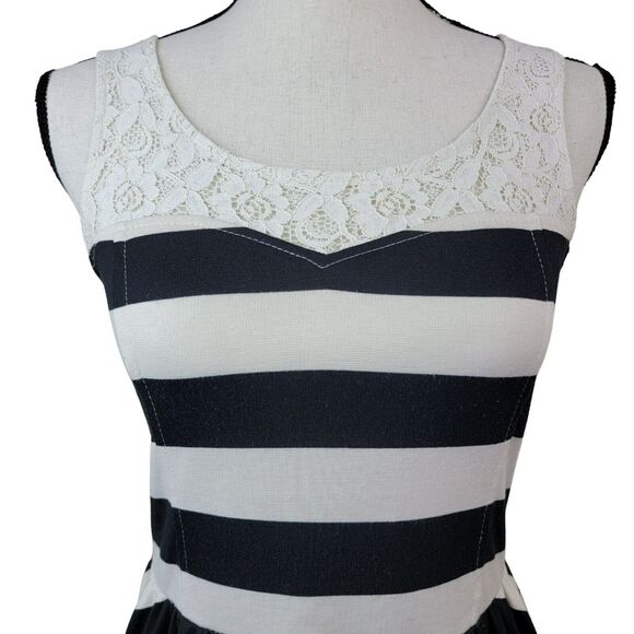 Xhilaration Striped Fit & Flare Dress Juniors Sz S Black Cream Lace Mini Knit - Picture 2 of 8